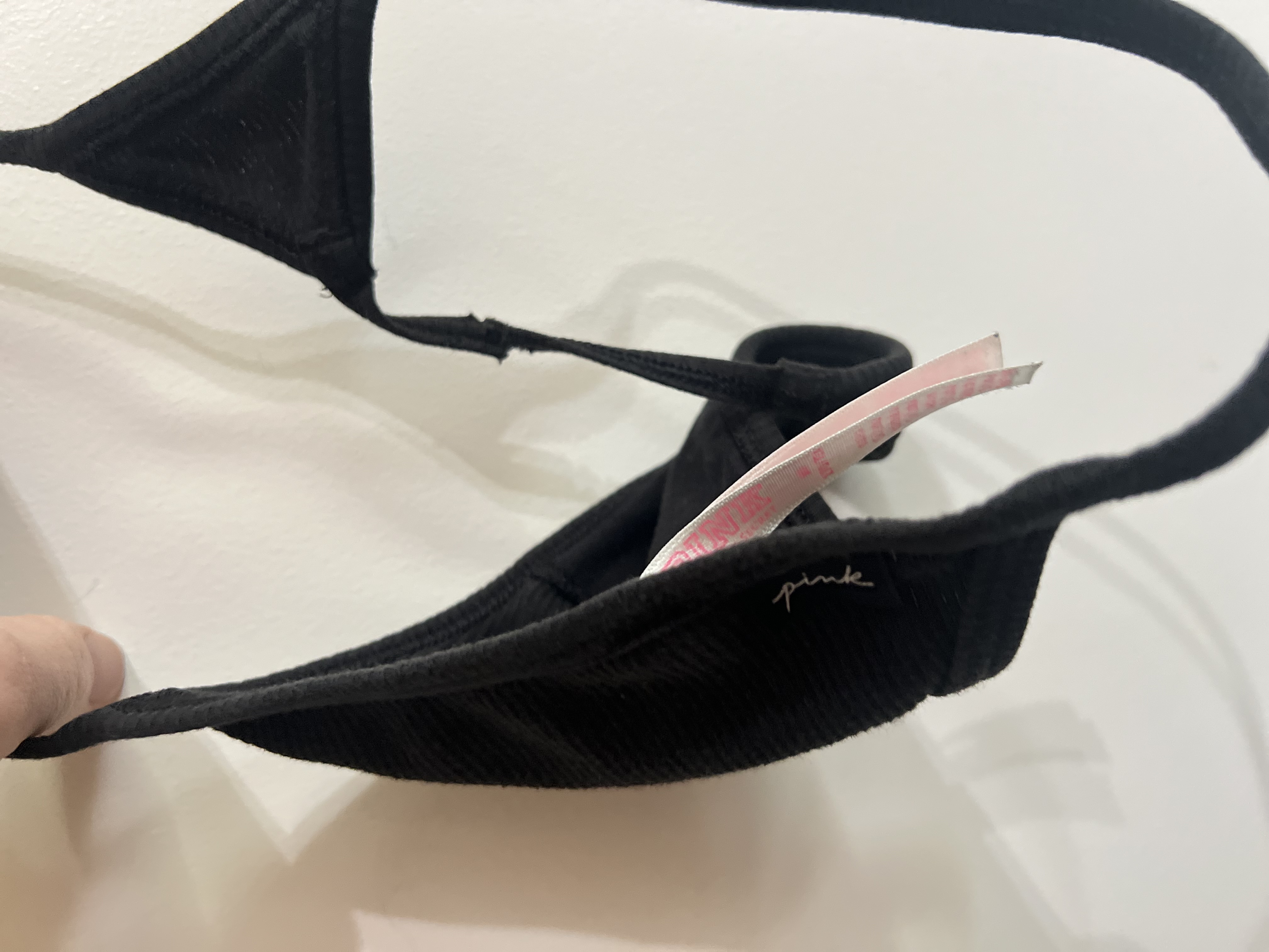 Black VS G-string 